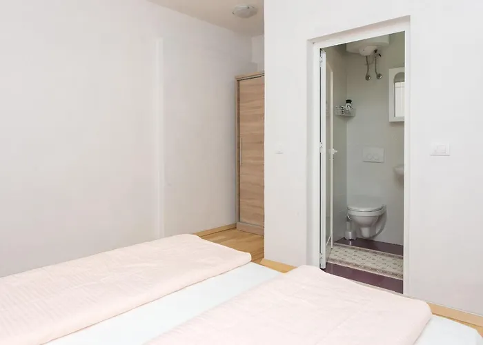 Oreb - One Bedroom With Terrace And Sea View Апартаменты