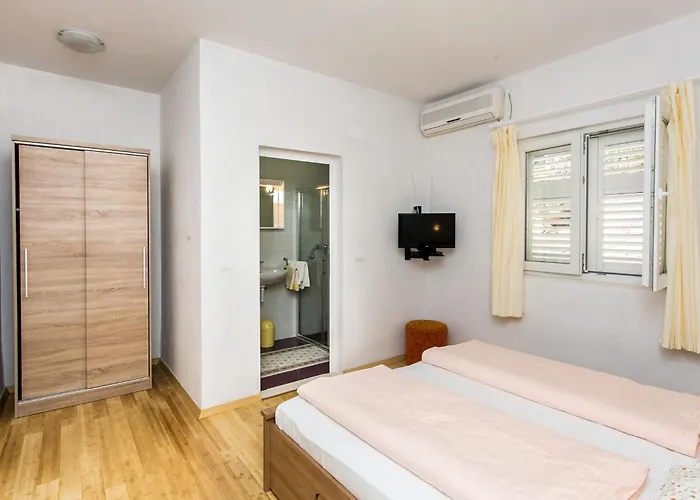 Oreb - One Bedroom With Terrace And Sea View Donje Celo